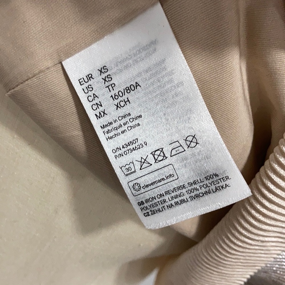 Brand new H&M dress + a used fedora - Picture 6 of 6